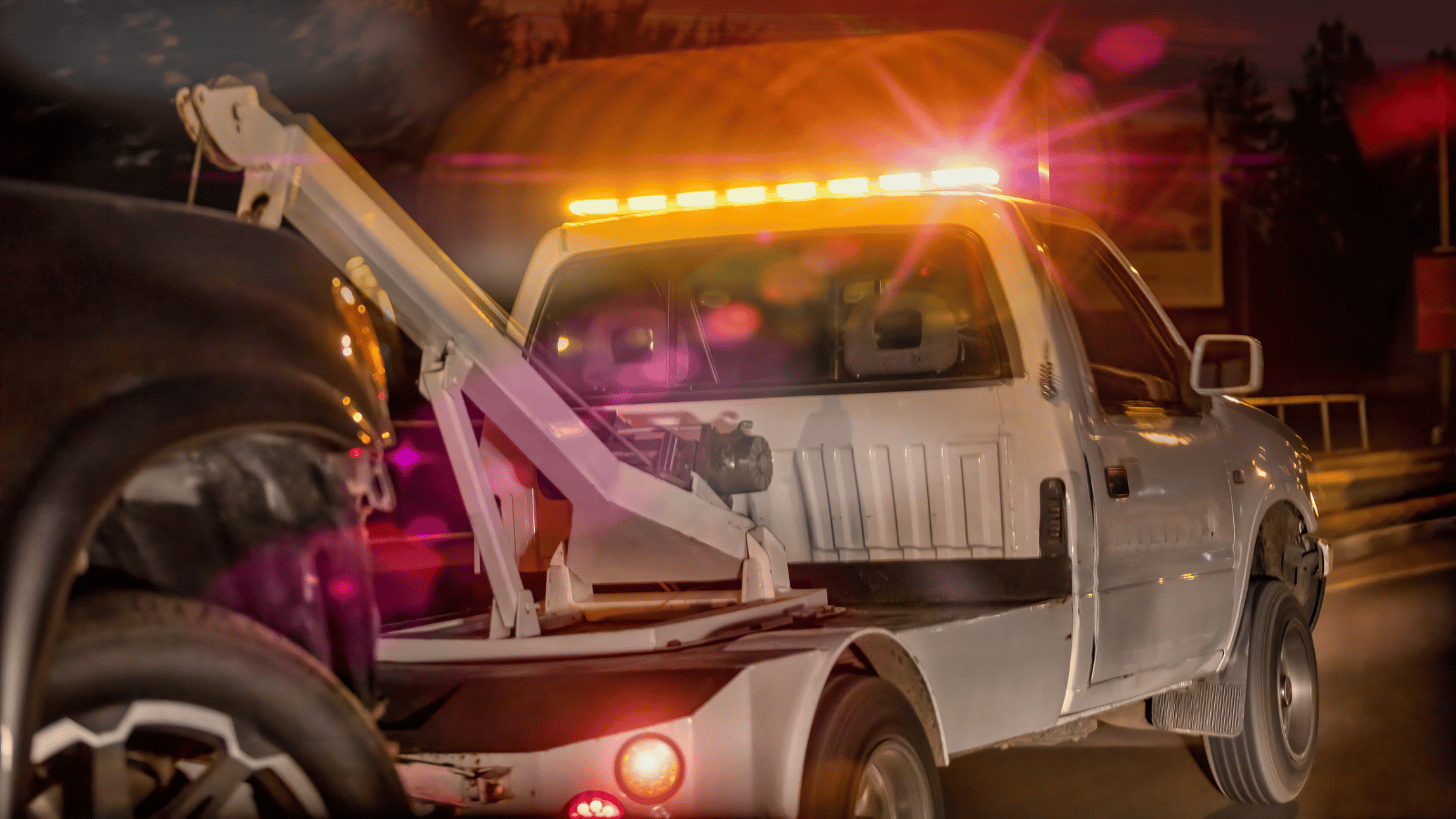 Night-Time Breakdowns: How Emergency Roadside Assistance Can Save You